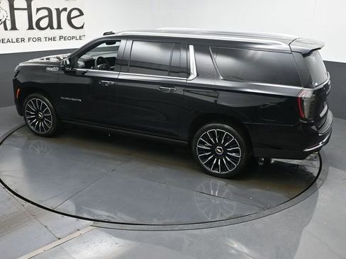 New 2026 Chevrolet Suburban High Country image 21