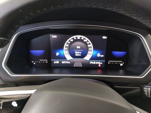 Certified 2023 Volkswagen Tiguan SE R-Line FWD image 12