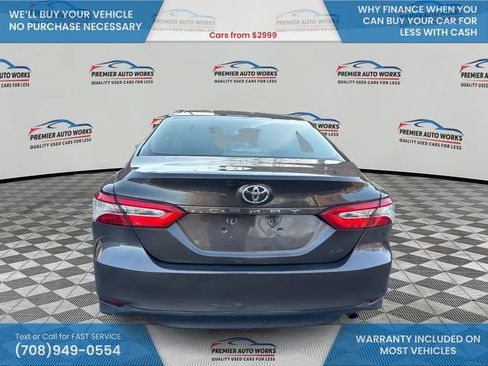 Used 2018 Toyota Camry LE FWD image 5
