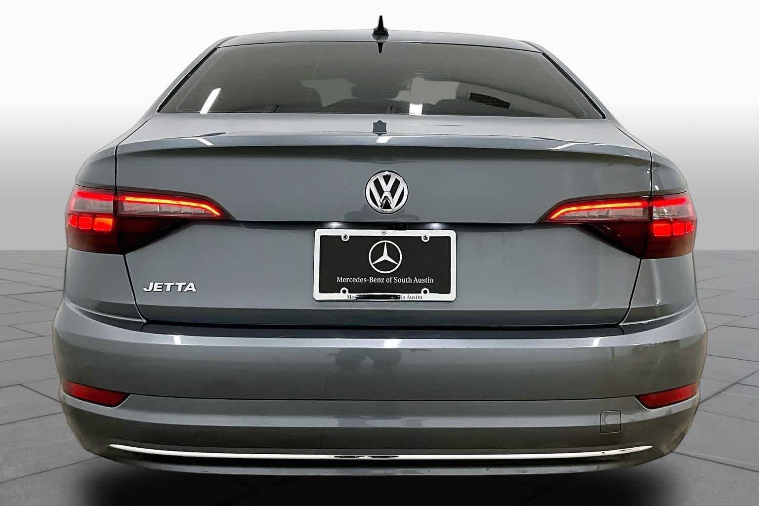 Used 2021 Volkswagen Jetta SE FWD image 5