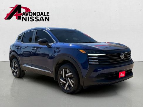 Used 2026 Nissan Kicks SV FWD image 8