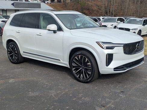 New 2026 Volvo XC90 T8 Ultra w/ Lounge Package image 8