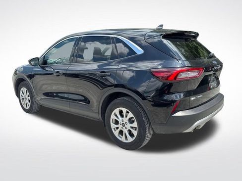 Used 2024 Ford Escape Active AWD/4WD image 3