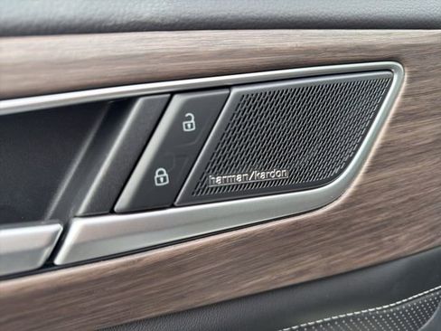 New 2026 Volkswagen Atlas SEL Premium R-Line image 24