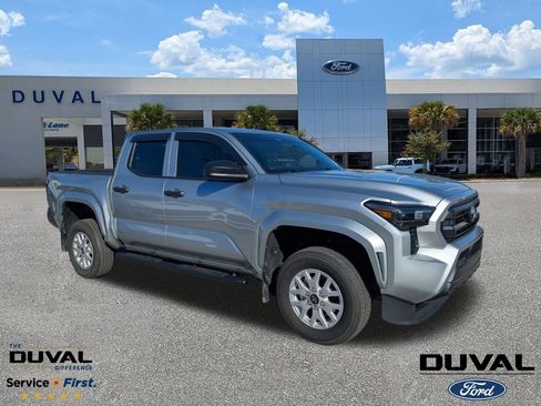 Used 2024 Toyota Tacoma SR image 1