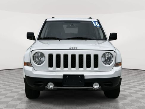 Used 2016 Jeep Patriot High Altitude AWD/4WD image 2