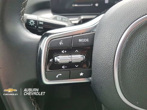 Used 2024 Kia Sorento S AWD/4WD image 13