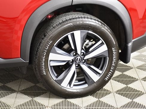 Used 2023 Nissan Rogue SL AWD/4WD image 54