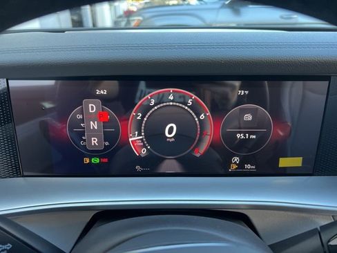 New 2026 Volkswagen Tiguan SE R-Line FWD image 6