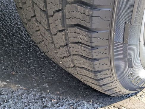 Used 2024 Chevrolet Tahoe LT image 12