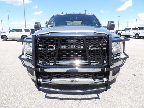 Used 2024 RAM 3500 Tradesman w/ Towing Technology Group AWD/4WD image 11