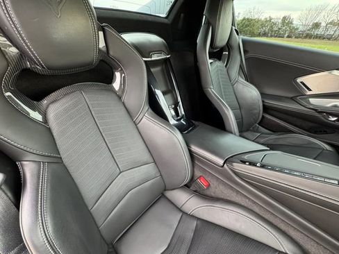 Used 2023 Chevrolet Corvette Stingray w/ Z51 Performance Package image 32