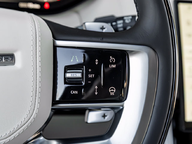 New 2026 Land Rover Range Rover Autobiography AWD/4WD image 20