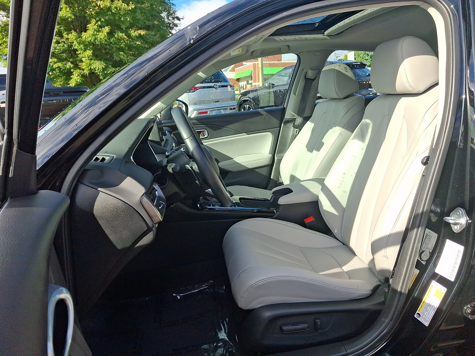 Certified 2024 Acura Integra FWD image 13