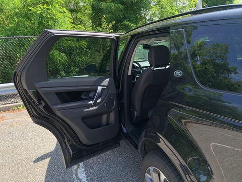 Certified 2024 Land Rover Discovery Sport S image 15