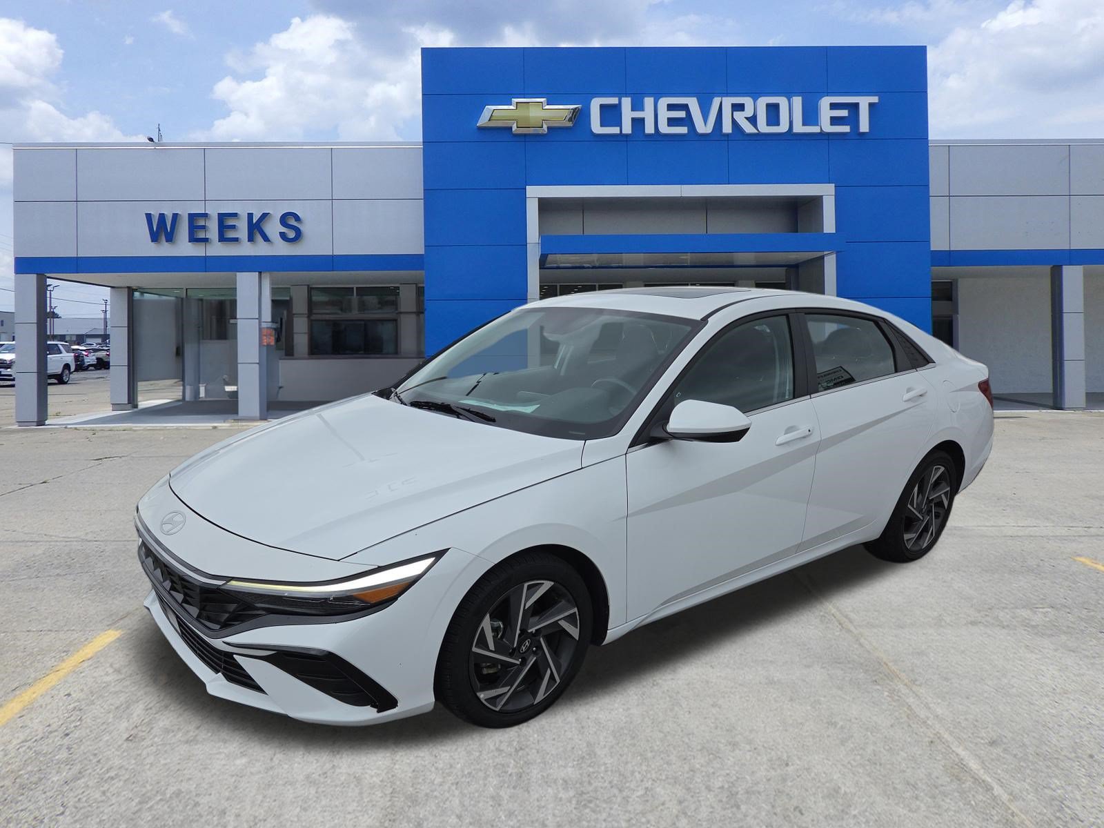 Used 2025 Hyundai Elantra SEL FWD image 1