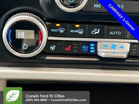 Used 2024 Ford Expedition Limited image 25