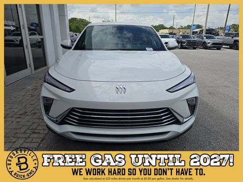 New 2026 Buick Envista Preferred w/ Convenience I Package FWD image 2