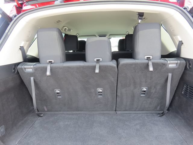 Used 2025 Nissan Pathfinder SV AWD/4WD image 12