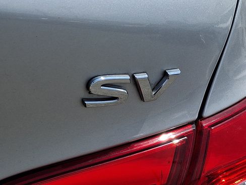 Used 2019 Nissan Sentra SV w/ Special Edition Package FWD image 30