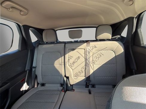 Used 2020 Ford Escape SE image 11