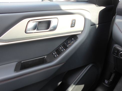 New 2026 Ford Explorer Active w/ Active Comfort Package image 38