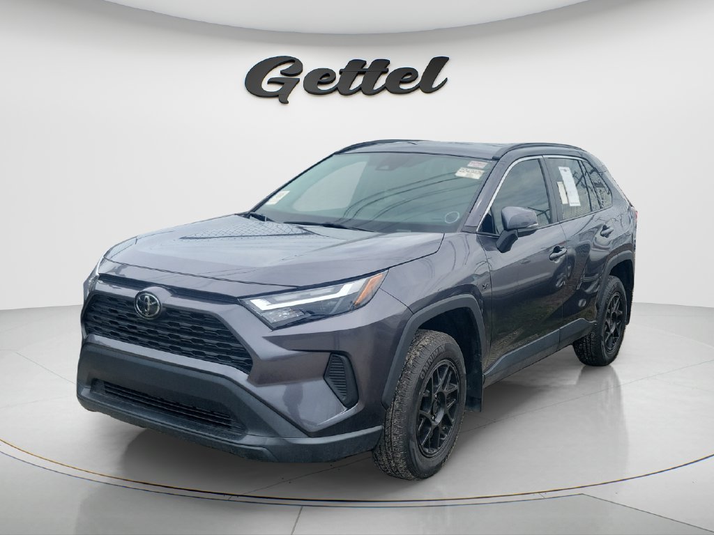 Used 2024 Toyota RAV4 XLE FWD image 1