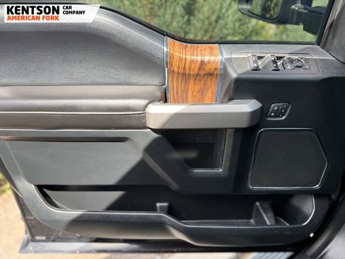 Used 2019 Ford F150 Lariat w/ Equipment Group 502A Luxury AWD/4WD image 23