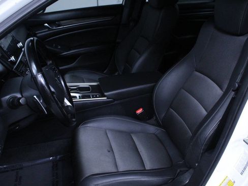 Used 2020 Honda Accord Sport image 16