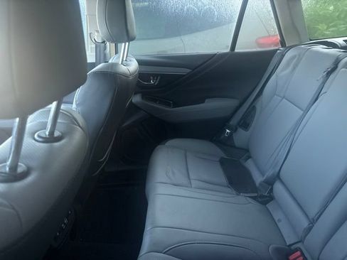 Used 2025 Subaru Outback Limited AWD/4WD image 5