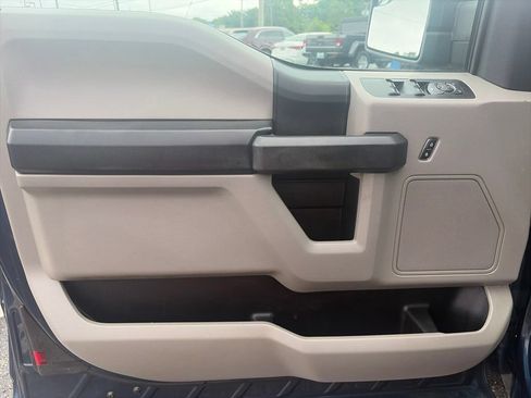 Used 2018 Ford F150 XL w/ Equipment Group 101A Mid AWD/4WD image 15