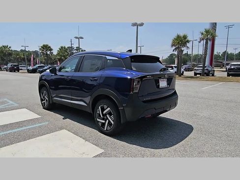 New 2026 Nissan Kicks SV FWD image 28