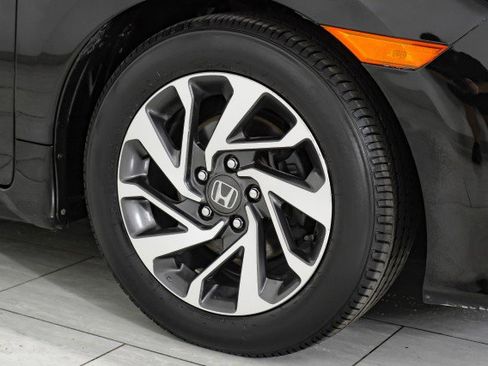 Used 2017 Honda Civic EX image 51