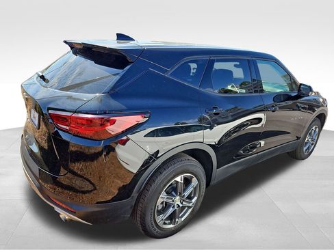 Used 2023 Chevrolet Blazer LT image 5