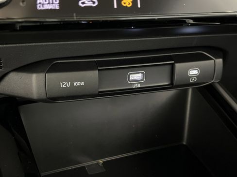 New 2026 Kia Niro LX image 34