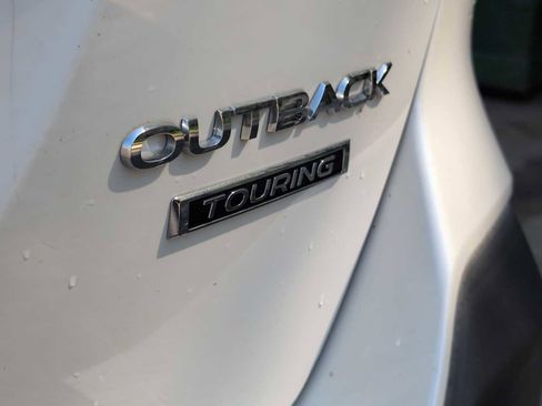 Used 2020 Subaru Outback Touring AWD/4WD image 13