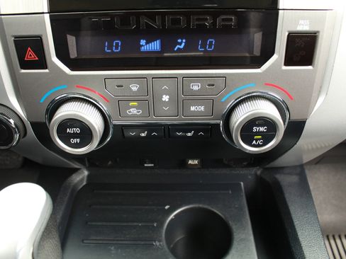 Used 2019 Toyota Tundra Limited image 23