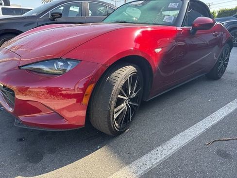Used 2024 MAZDA MX-5 Miata Grand Touring RWD image 2