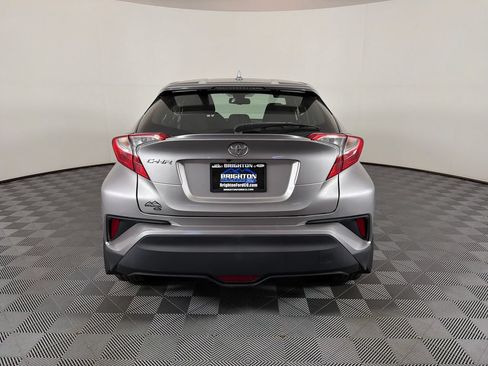 Used 2018 Toyota C-HR XLE FWD image 4