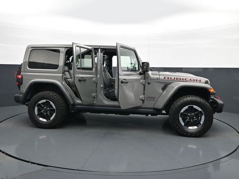 Used 2021 Jeep Wrangler Unlimited Rubicon w/ Dual Top Group AWD/4WD image 31