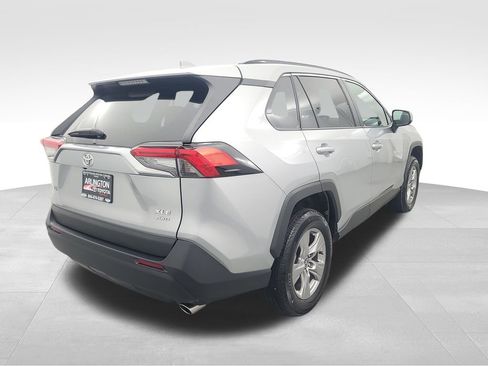 Used 2025 Toyota RAV4 XLE image 5