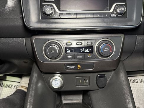 Used 2019 Nissan Leaf S w/ S Charge Package image 37