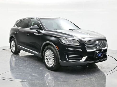 Used 2019 Lincoln Nautilus Premier image 1