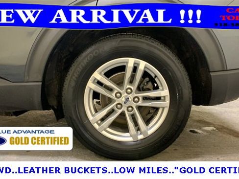 Certified 2022 Ford Explorer XLT w/ Equipment Group 202A image 23