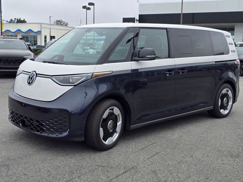 Used 2025 Volkswagen ID. Buzz Pro S Plus AWD/4WD image 2