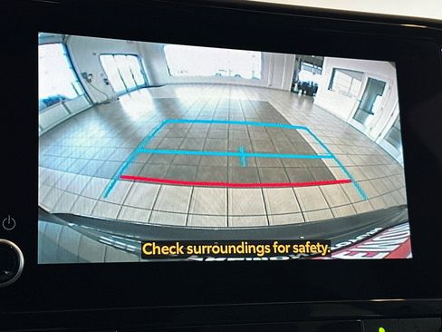 Certified 2024 Toyota Highlander LE image 20