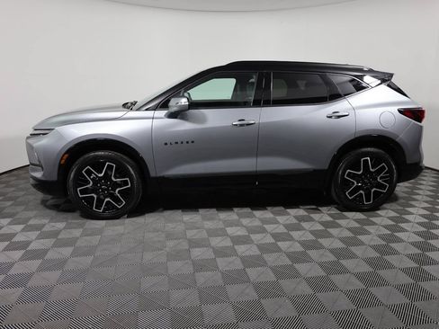 Used 2024 Chevrolet Blazer RS w/ Driver Confidence II Package FWD image 8