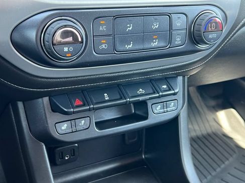 Used 2022 GMC Canyon Elevation w/ Elevation Premium Package AWD/4WD image 27