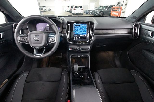 Certified 2023 Volvo C40 P8 Recharge Plus w/ Climate Package AWD/4WD image 6