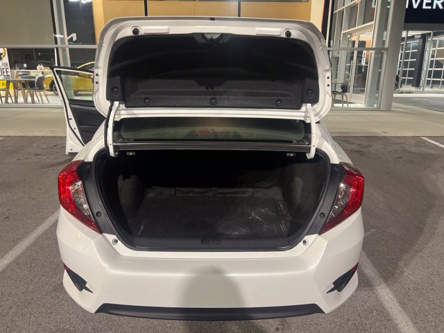 Used 2018 Honda Civic Touring image 16